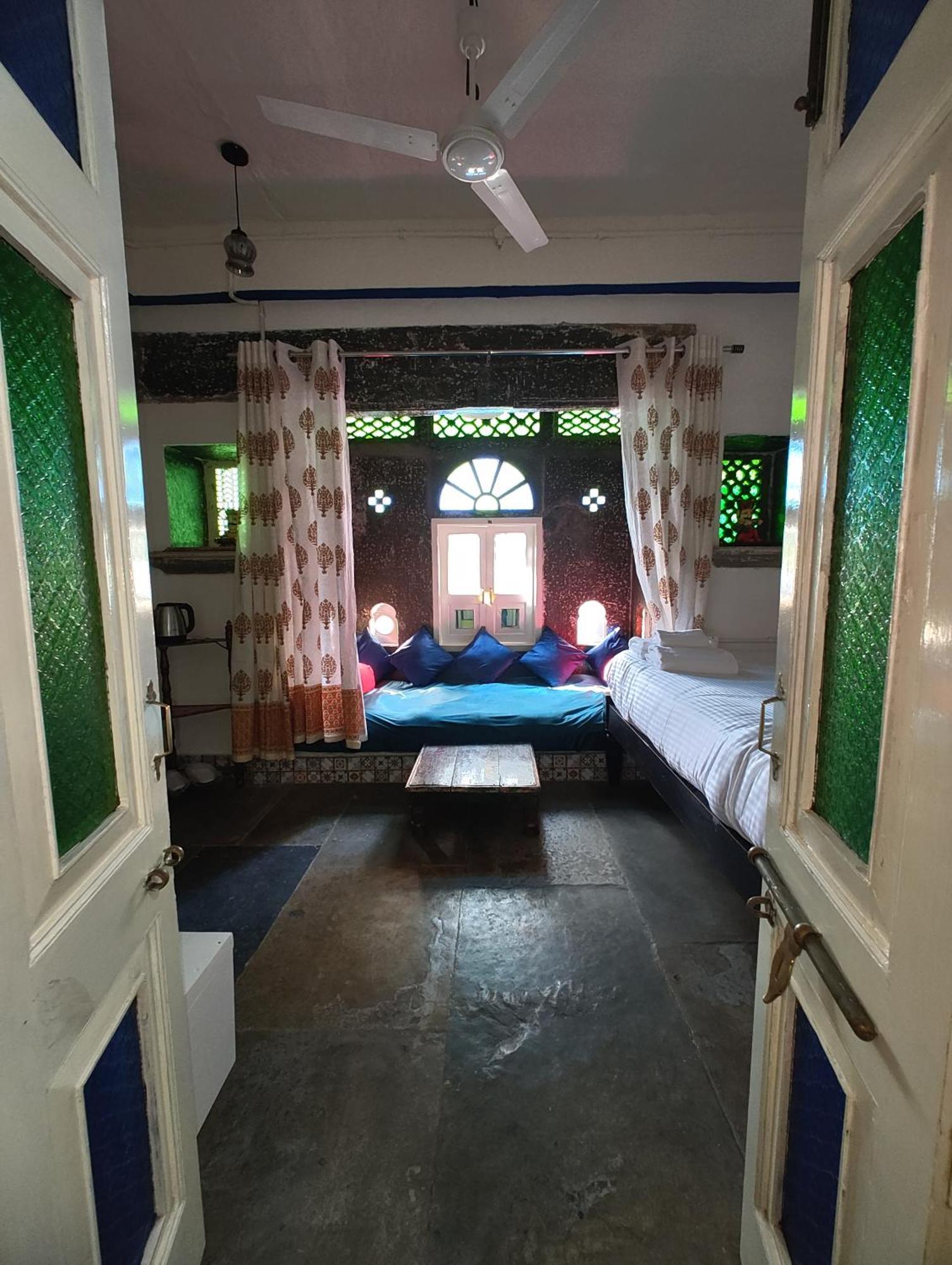 Barefoot Boutique Hotel Udaipur Phòng bức ảnh